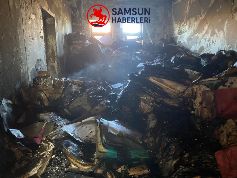 samsun-eski-hastane-yangin-arsiv-zarar Samsun Eski Hastanede Yangın: Arşiv Belgeleri Zarar Gördü samsun-eski-hastane-yangin-arsiv-zarar Samsun Eski Hastanede Yangın: Arşiv Belgeleri Zarar Gördü