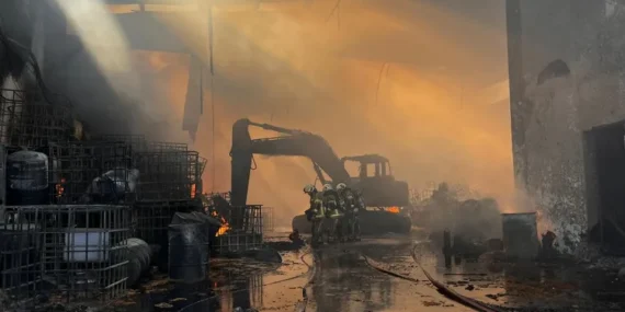 İzmir Torbalı’daki fabrika yangını kontrol altında