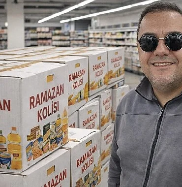 unlu-fenomen-okan-boyar-ramazan-ayinda-da-iyilik-seferberligini-surduruyor